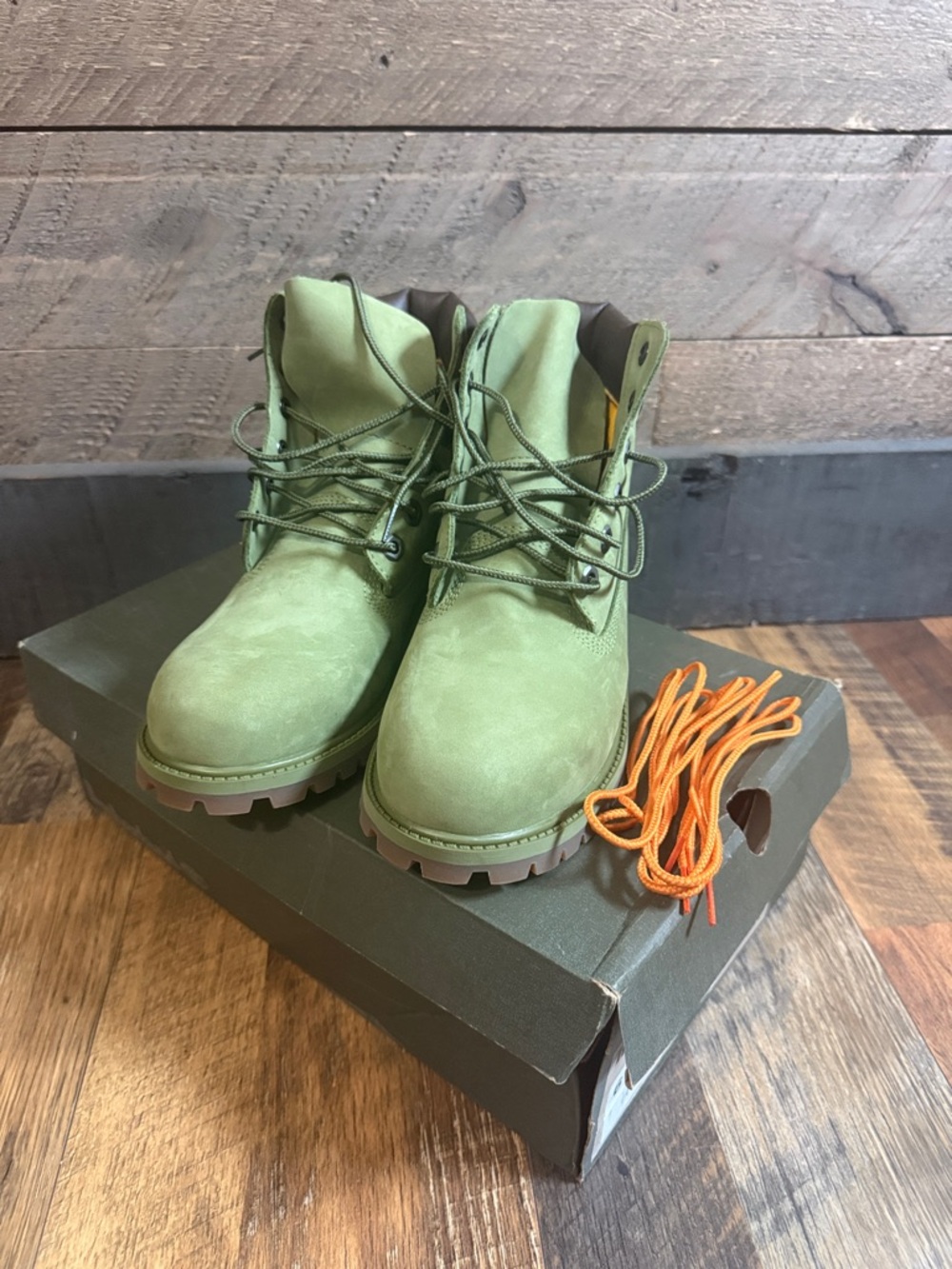 Timberland 6” Premium Waterproof Boots Olive Green - Juniors 6 - Picture 9 of 9